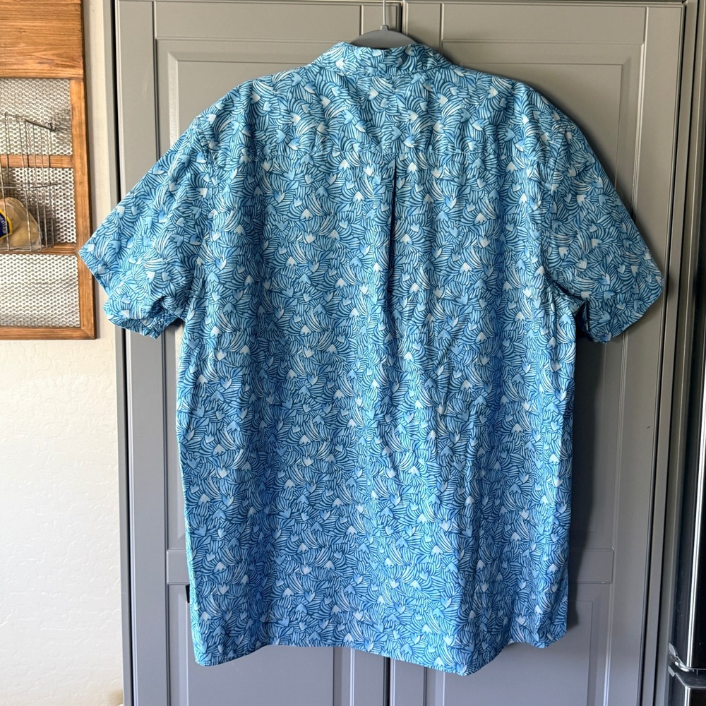 Patagonia Mens Go To Abstract Wave‎ Print Button Up Shirt, Blue, XXL - Picture 6 of 10